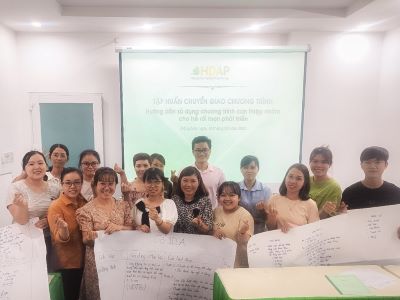 Tập huấn đội ngũ chuyên viên can thiệp cho Trung tâm tự kỷ Hoàng Đức